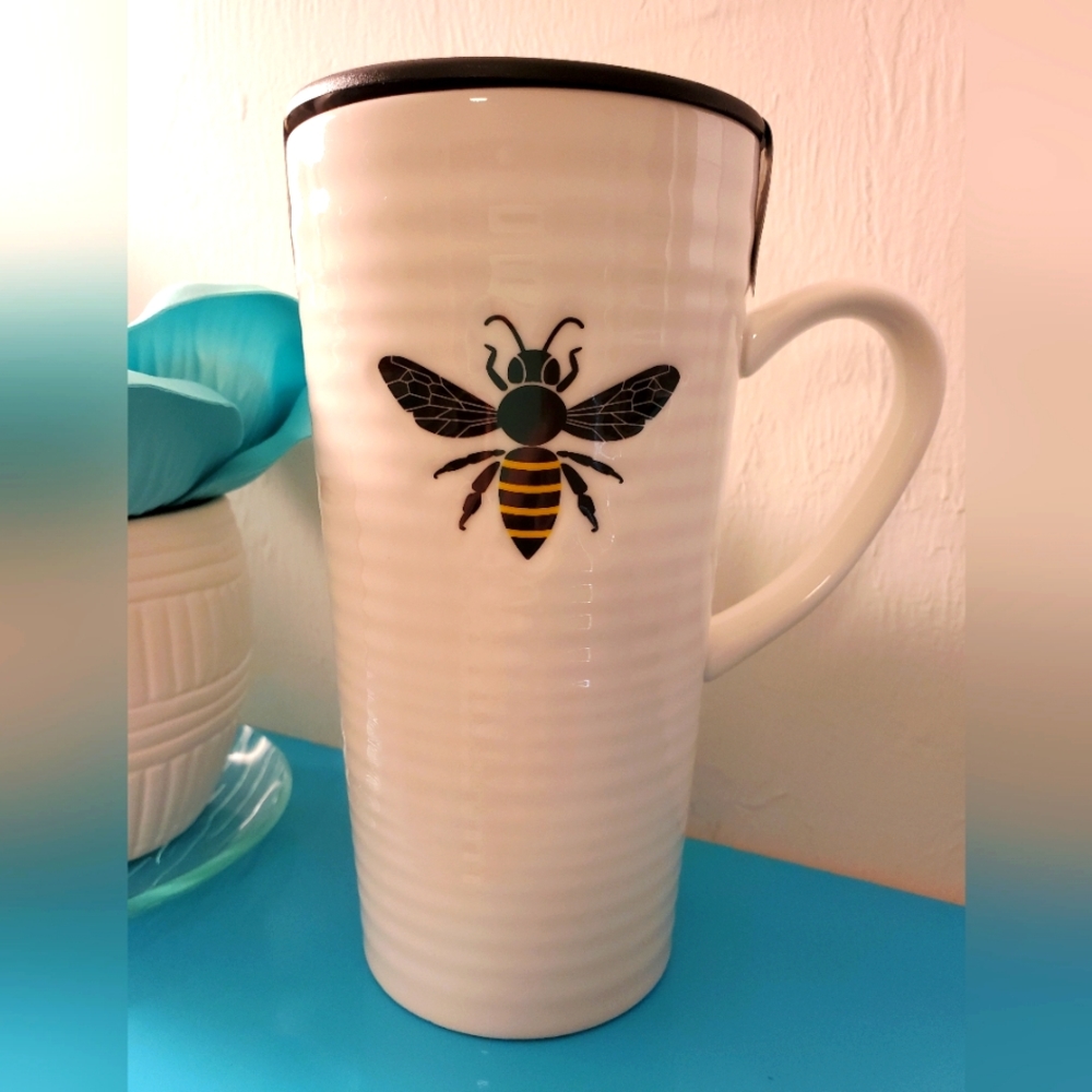 Travel "Bee" Mug